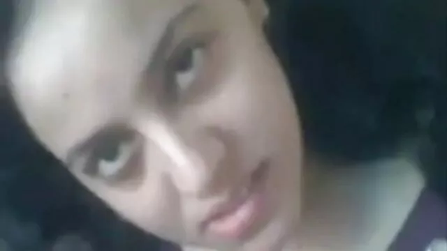 Tetona embarazada sexo por dinero xx Silvy Vee masturbándose