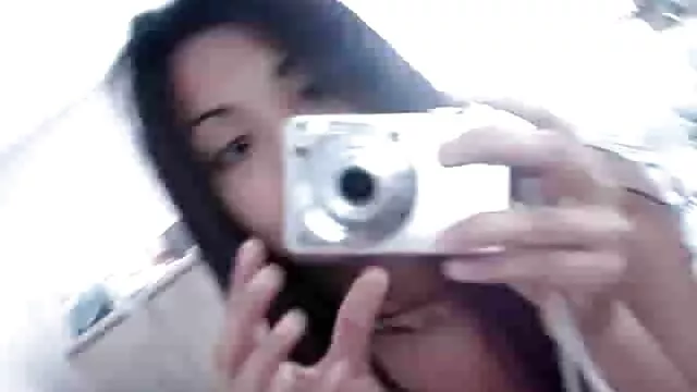 Belleza dinero xxx hd delgada se perfora duro en la playa