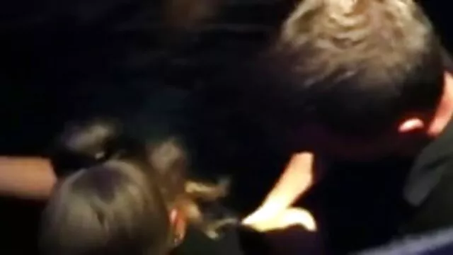 presione fuerte ir anal dinero