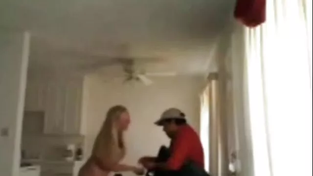 18 Videoz - Kitkat redtube por dinero - Adolescente delgada y cachonda