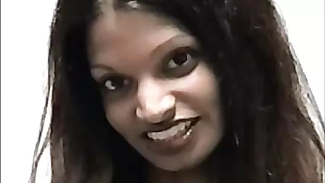 Señora puño su COÑO en sexo por dineroxxx cam